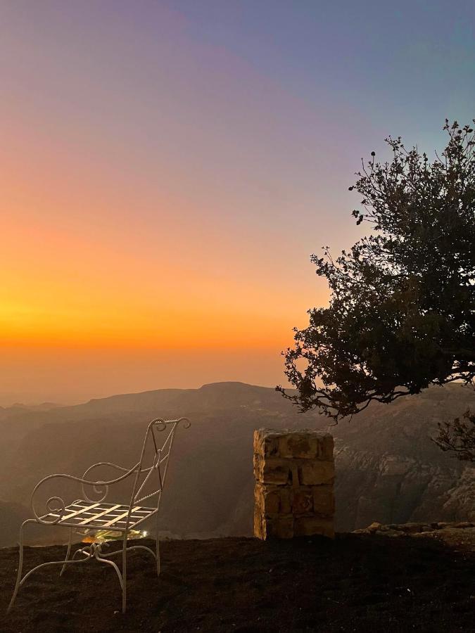 Jabal Dana Hotel - The Highest Hotel In Jordan Exterior photo